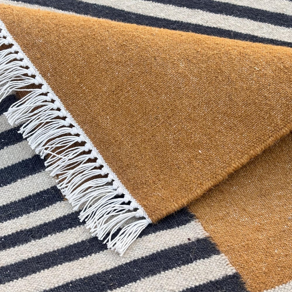 Multicolor Handmade Wool Vintage Dhurrie For Home